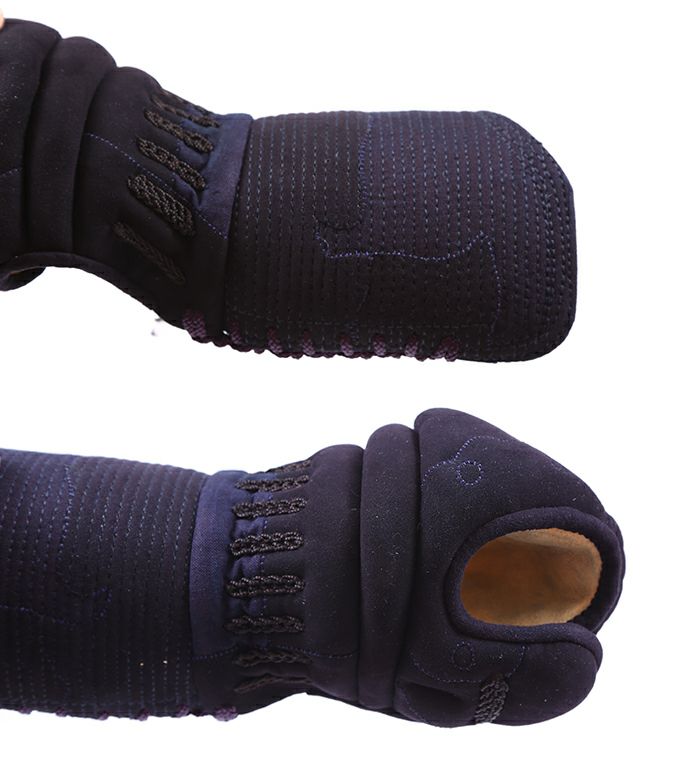 「源心 (げんしん)」4ミリ人工革ミシン剣道防具甲手【剣道防具・小手・篭手】【ﾐｼﾝ刺･機械刺】