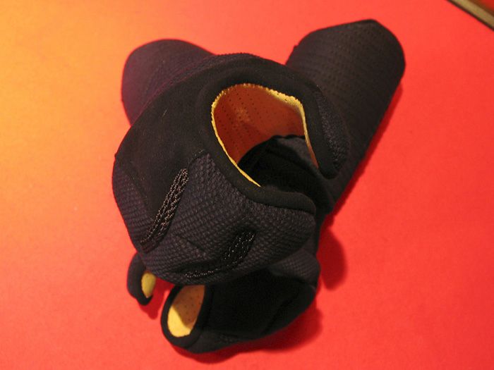 「木鶏」純国産 実戦型ミシン刺紺奴甲手【小手・ﾐｼﾝ刺･機械刺】