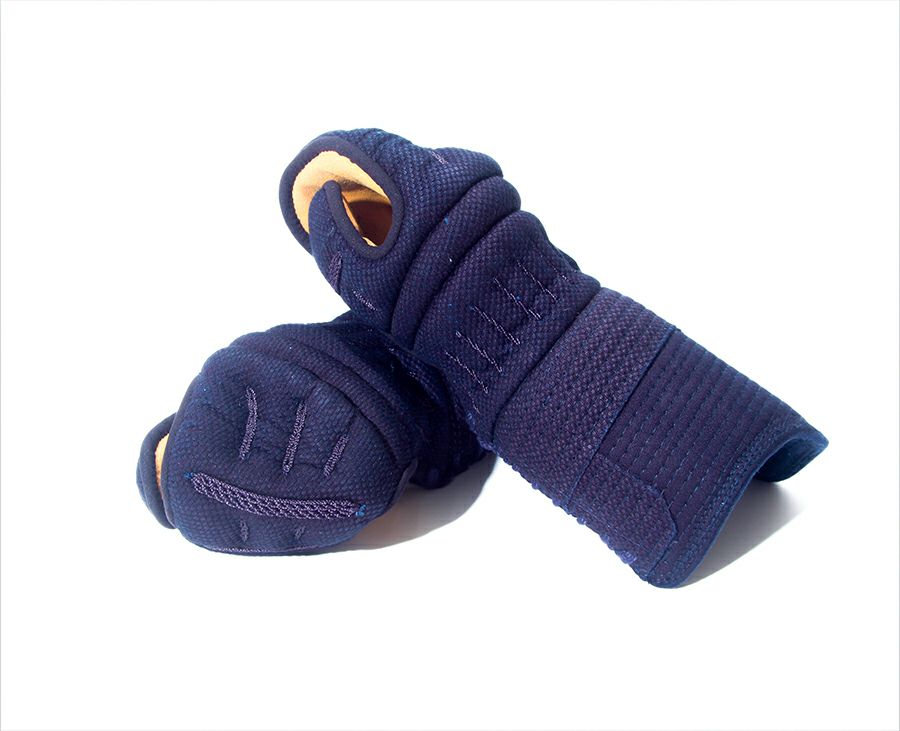 【防具セレクト対象商品】「源武」6ミリ織刺フィットステッチ機械刺防具甲手【小手・ﾐｼﾝ刺･機械刺】