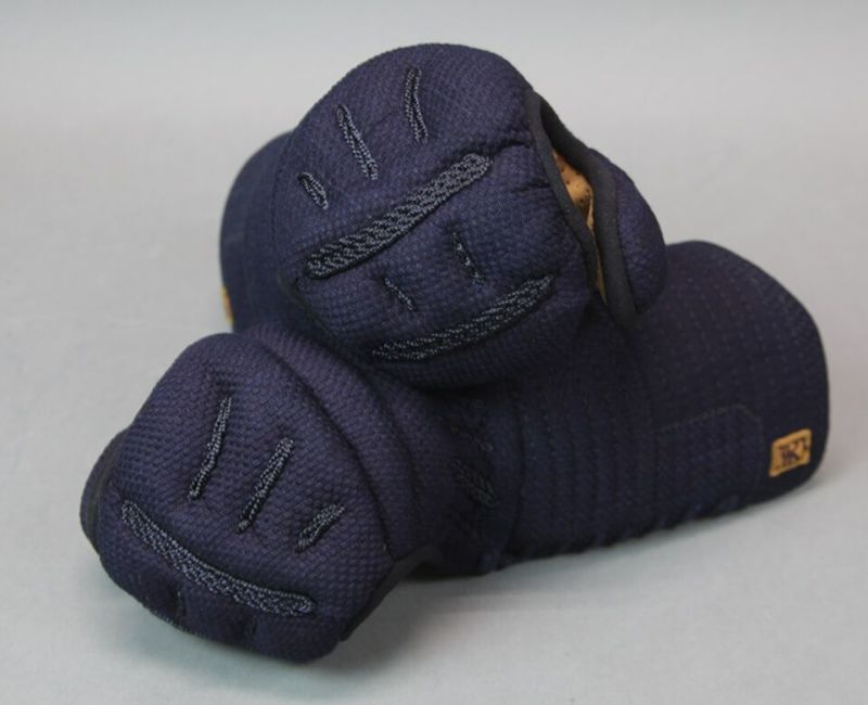 「天」極厚8㎜織刺剣道防具 甲手単品【小手・ﾐｼﾝ刺･機械刺】