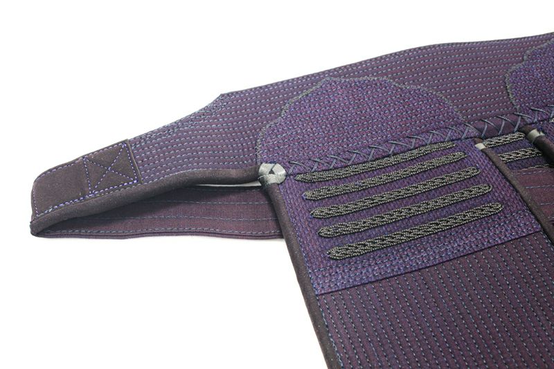 新品 剣道 防具 5mm刺 垂 エンジ 5段飾 帯巻きトンボ柄 M(防具