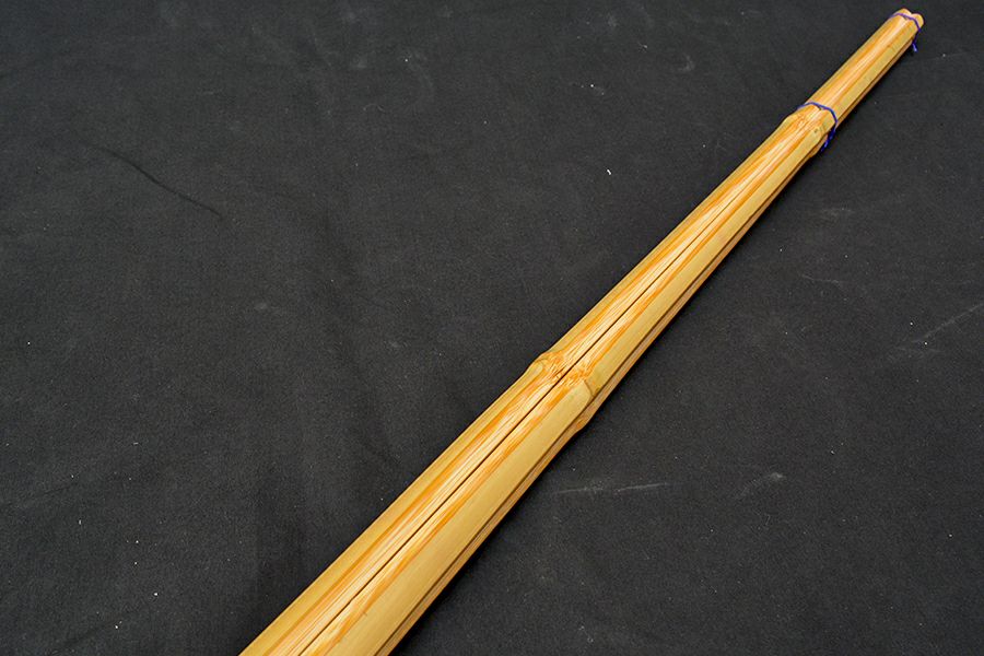 手削り 立面古刀型 真竹 竹刀 39 「源（みなもと） 金印」 39男子サイズ（大学・一般）【剣道竹刀・SSPシール貼付・古刀型】